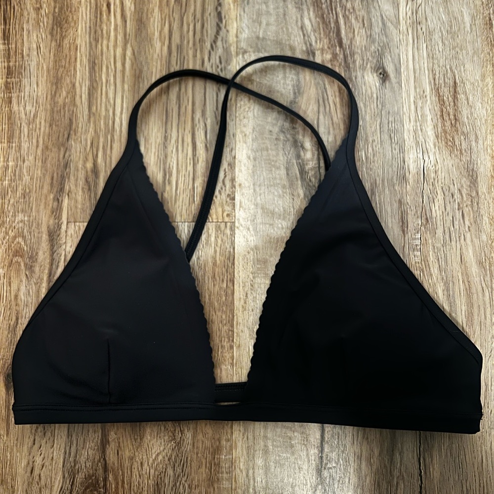 Lululemon Bathing Suit Top in Size 6